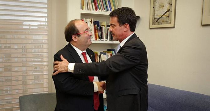 Miquel Iceta saluda a Manuel Valls / CG