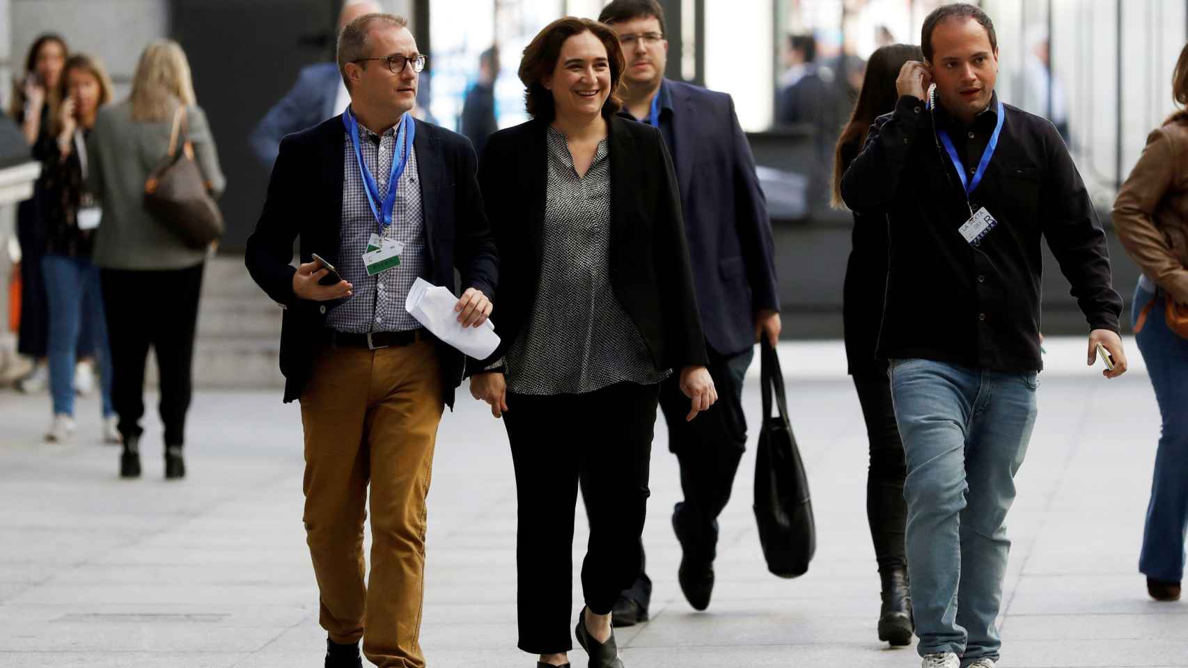 Ada Colau, a su llegada al Congreso el pasado viernes, ha reclamado a Pedro Sánchez un acercamiento de los presos a Catalunya / EFE-Emilio Naranjo
