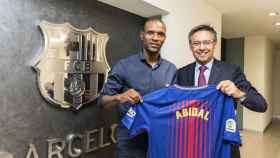 Abidal y Bartomeu, el día que el ex jugador fue presentado como nuevo responsable deportivo del Barça / FCB