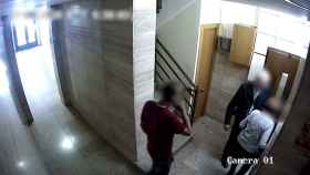 Unas cámaras grabaron al ladrón en plena acción | MOSSOS