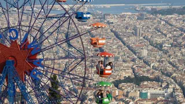 Las entradas para disfrutar de las atracciones del Tibidabo cuestan igual compradas en taquilla que 'on line' / Archivo