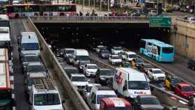 Barcelona se acerca al millón de vehículos... pero nunca lo supera / EFE