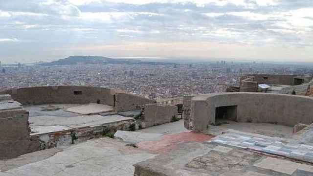 Salvaje agresión en las baterías antiaéreas del Turó de la Rovira