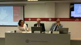 Sònia Recasens, Miquel Valls y Martí Parellada, durante la presentación del Informe Territorial Barcelona 2018 / MIKI