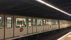 Convoy del metro de Barcelona / CR