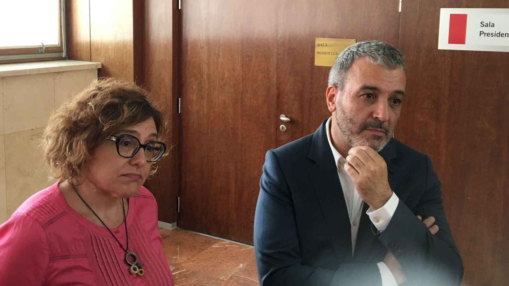 El PSC (en la imagen Montserrat Ballarín y Jaume Collboni) denuncia recortes de Colau / JORDI SUBIRANA