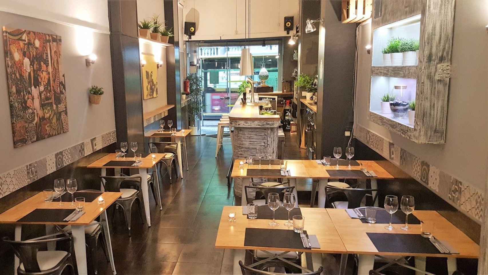 Interior del restaurante Galú / Site oficial Galú