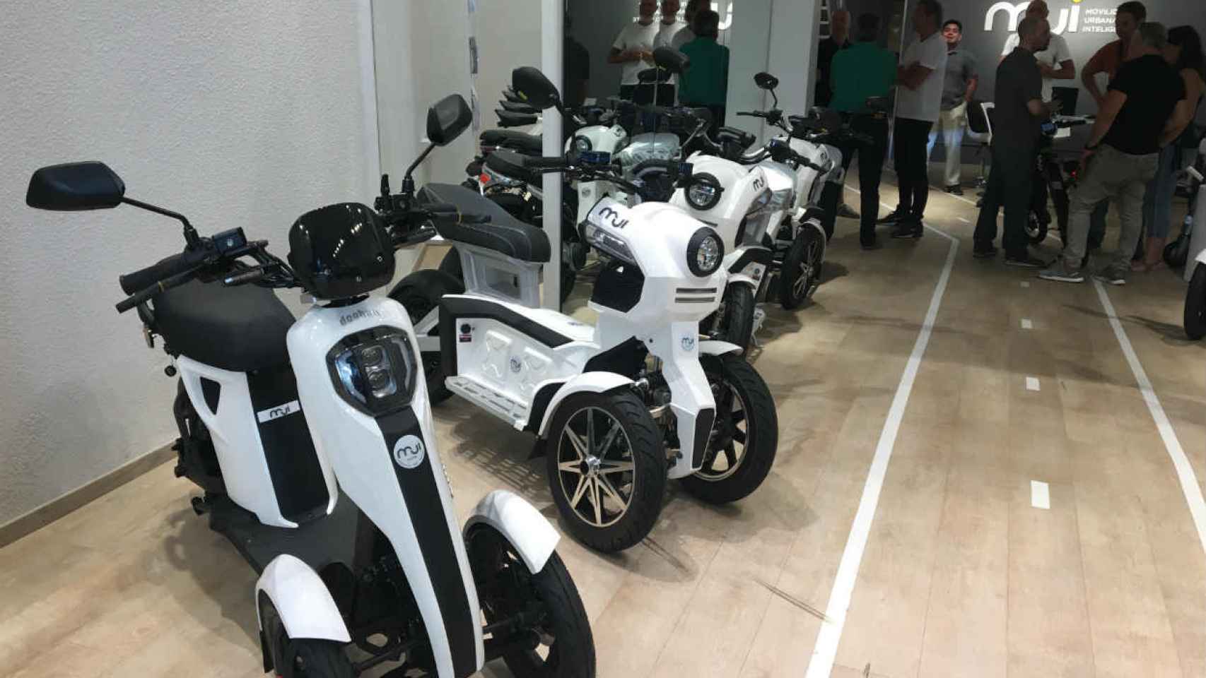Los scooters de tres ruedas, las estrellas del catálogo de MUI / CR