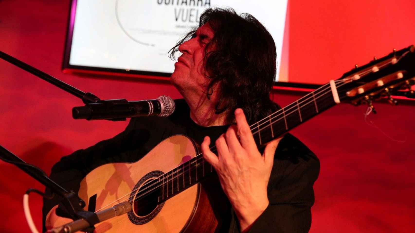 Luis Salinas tocando en Buenos Aires / EFE