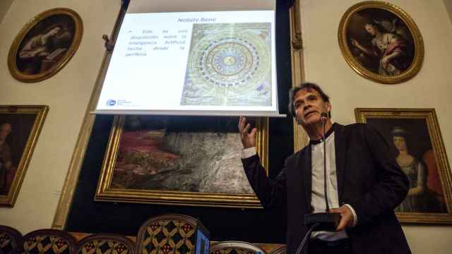 El Doctor Ulises Cortés en el Círculo de Bellas Artes de Barcelona / HUGO FERNÁNDEZ