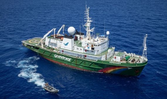 El buque 'Esperanza', en alta mar / Greenpeace