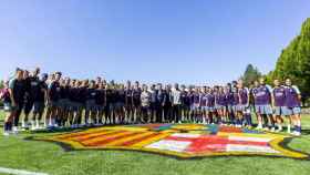 Foto conjunta de los equipos masculino y femenino del Barça en Estados Unidos / FCB