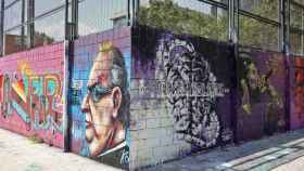 Grafitis en defensa de la libertad de expresión / HUGO FERNÁNDEZ