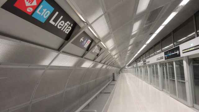 Estación de metro de la L10 / Javierito92