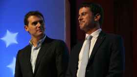 El exprimer ministro francés, Manuel Valls, junto al presidente de Ciudadanos, Albert Rivera / Archivo