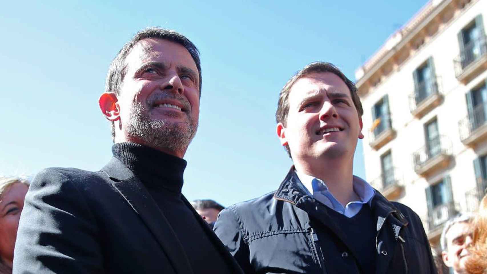 Manuel Valls y Albert Rivera, en una manifestación a favor de la unidad de España, en Barcelona.