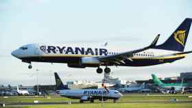 Aviones de Ryanair en pista / EFE