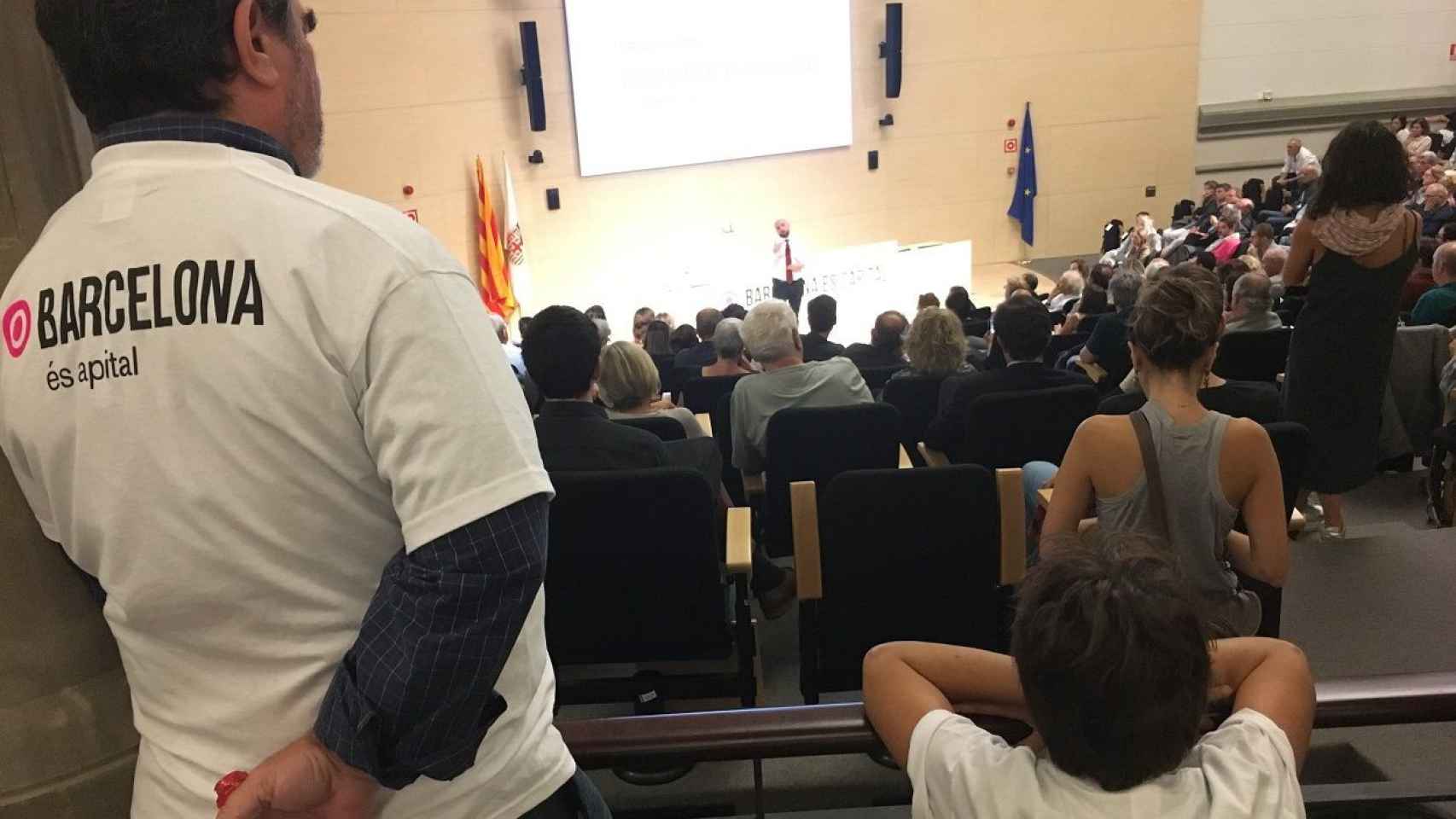 Jordi Graupera ha presentado su candidatura a la alcaldía en la Facultad de Medicina (UB) del Hospital Clínico / MIKI