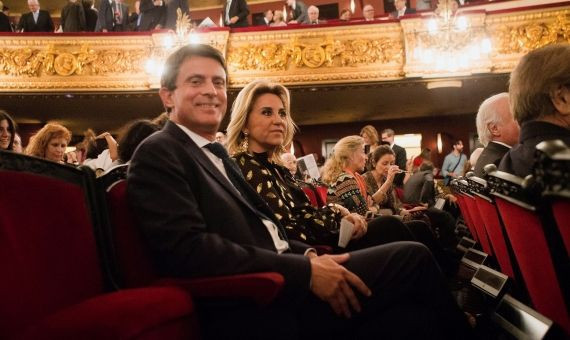 Manuel Valls, con su actual pareja, Susana Gallardo / QUIQUE GARCÍA (EFE)