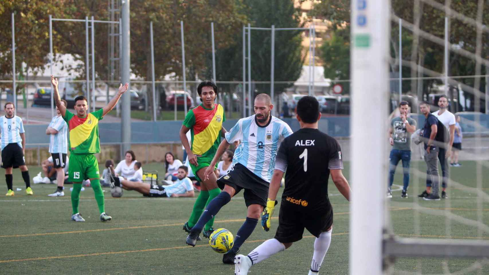 Imagen de la final entre Bolivia y Argentina en la Copa Consular de Cataluña / HUGO FERNÁNDEZ