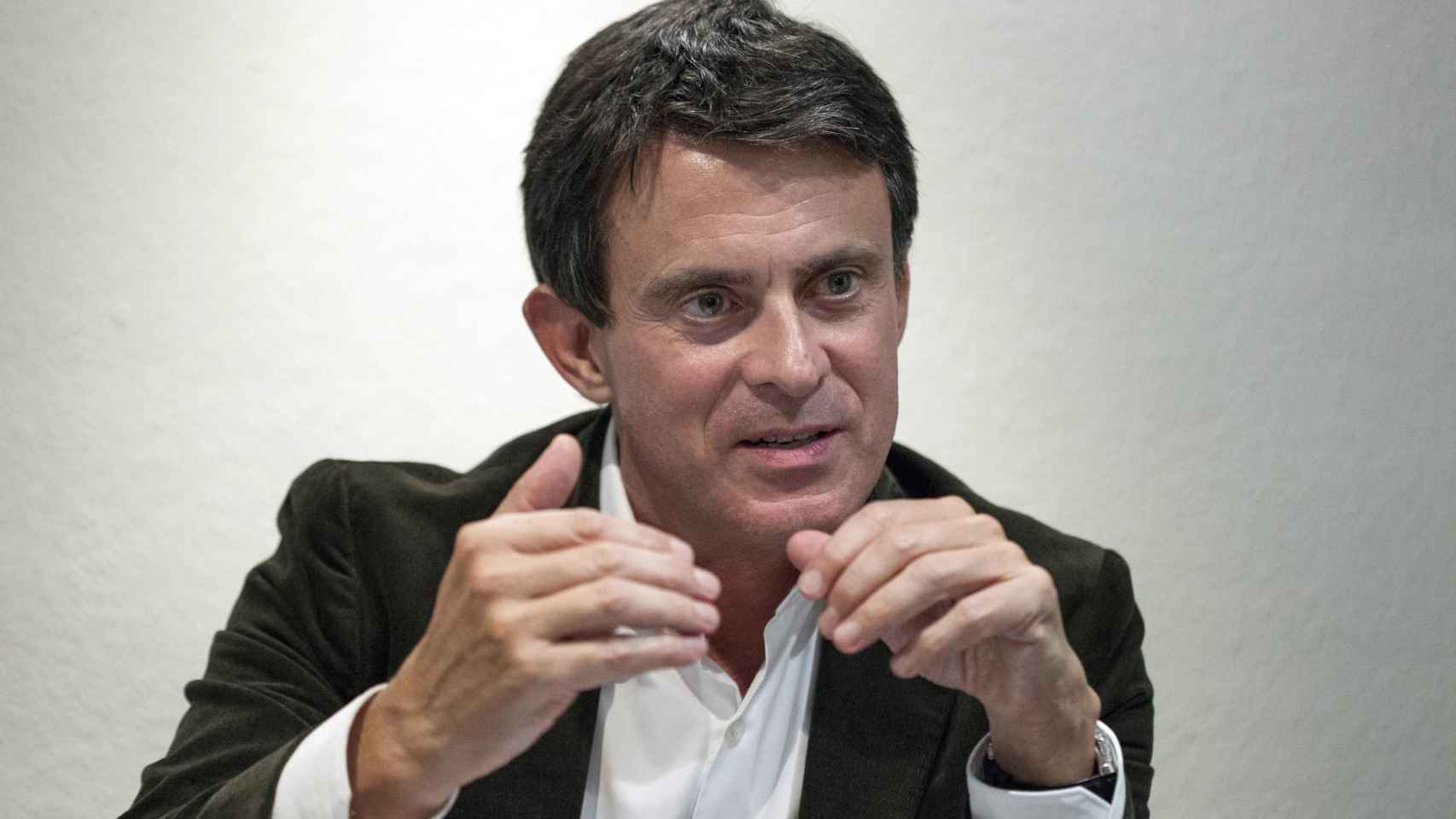 Los CDR han acosado a Manuel Valls tras presentar su libro en Navas / HUGO FERNÁNDEZ