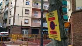 Obras en el acceso a la calle Canigó del barrio de Horta / P. A.