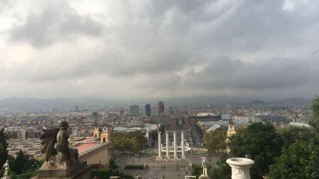 Vista de Barcelona desde el MNAC con Fira Montjuïc / PAULA BALDRICH