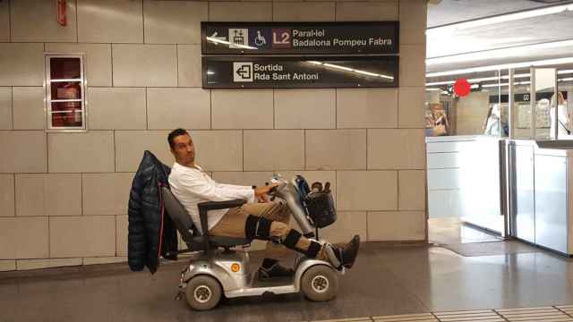 Andrés, en el metro de Barcelona