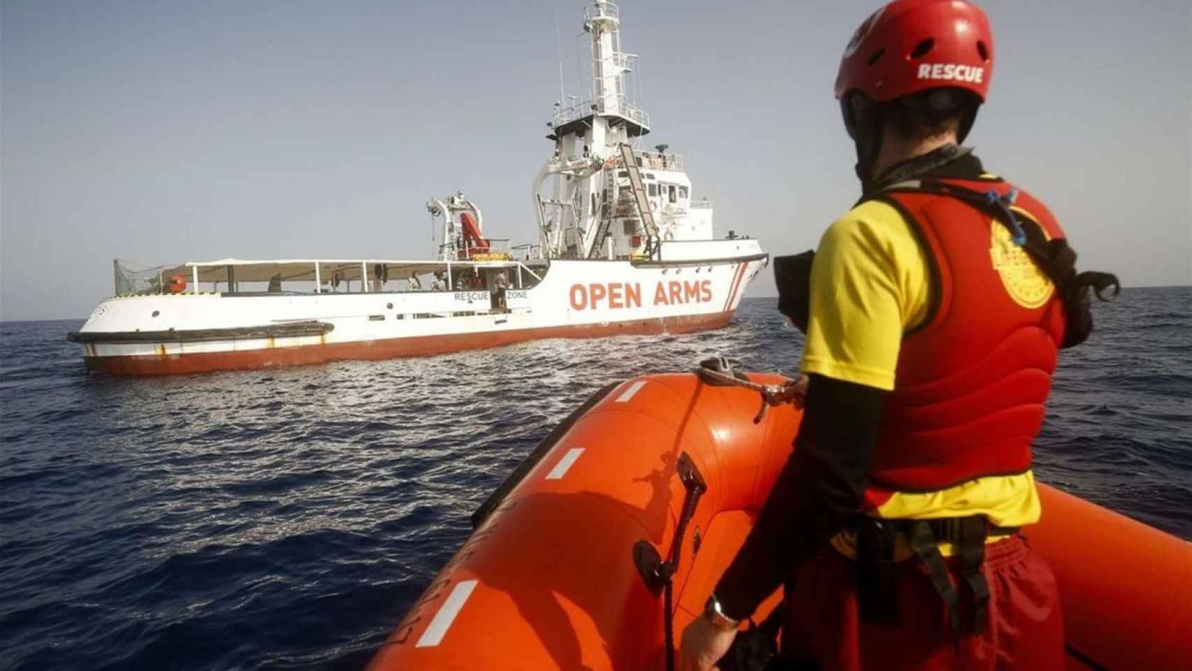 El barco de Open Arms, en plena acción en el Mediterráneo / EP