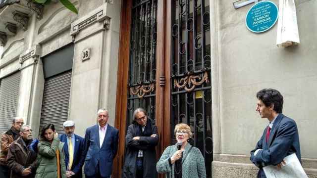 Inauguración de la placa en homenaje a Raimon Panikkar / EUROPA PRESS