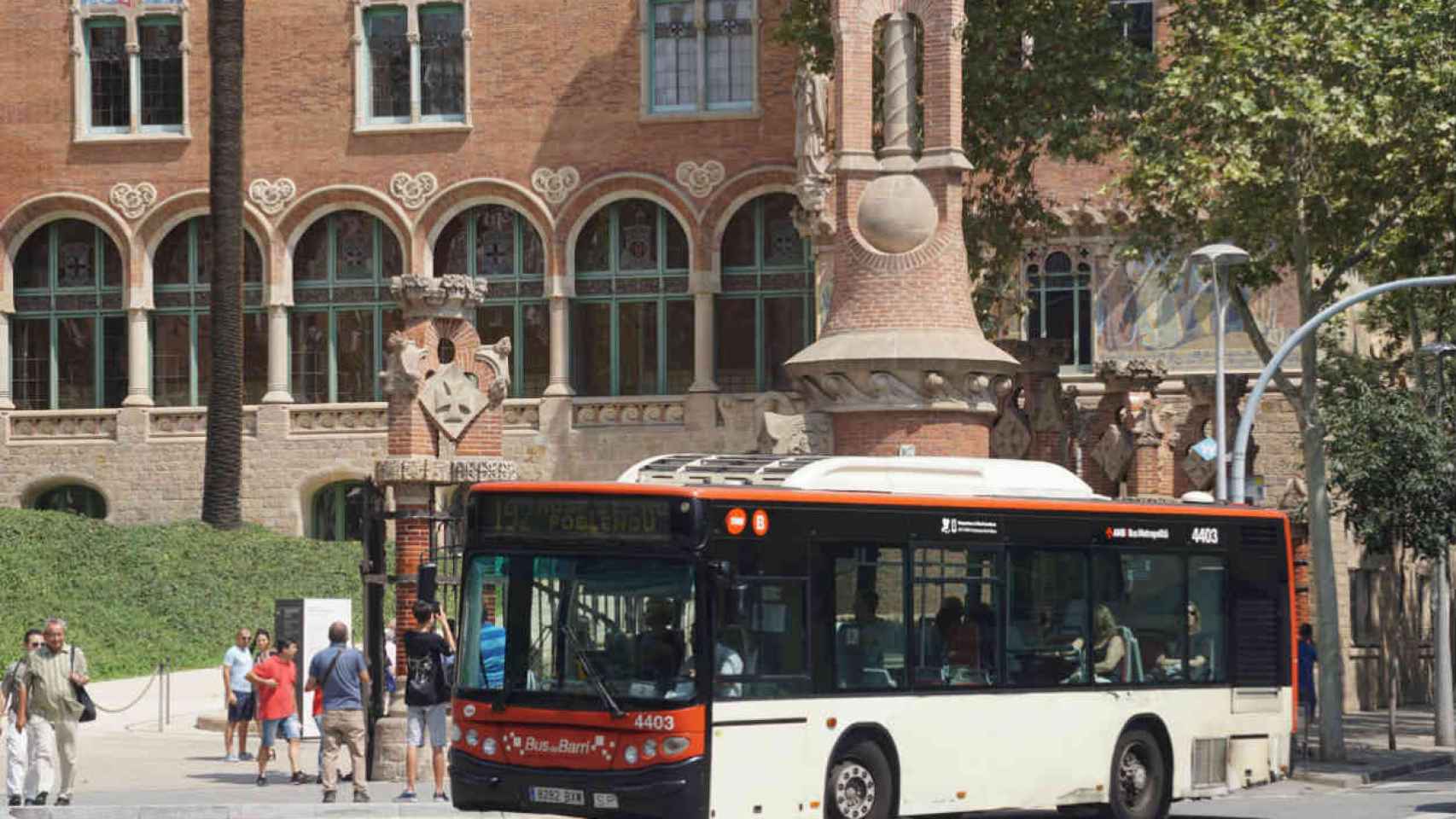El autobus 192, a su paso por Sant Pau / autobusesbcn.es