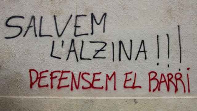 El movimiento vecinal se opone al derrumbe de las casas de la calle Encarnació