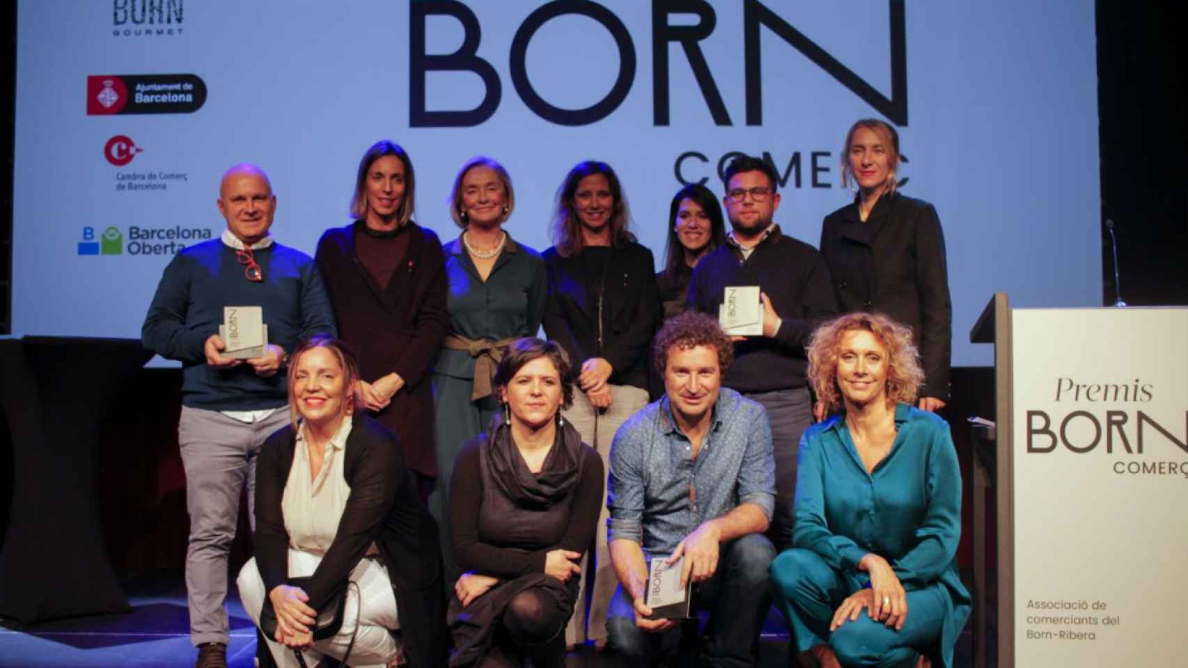 Premiados y autoridades en la gala de Born Comercio / F.C.