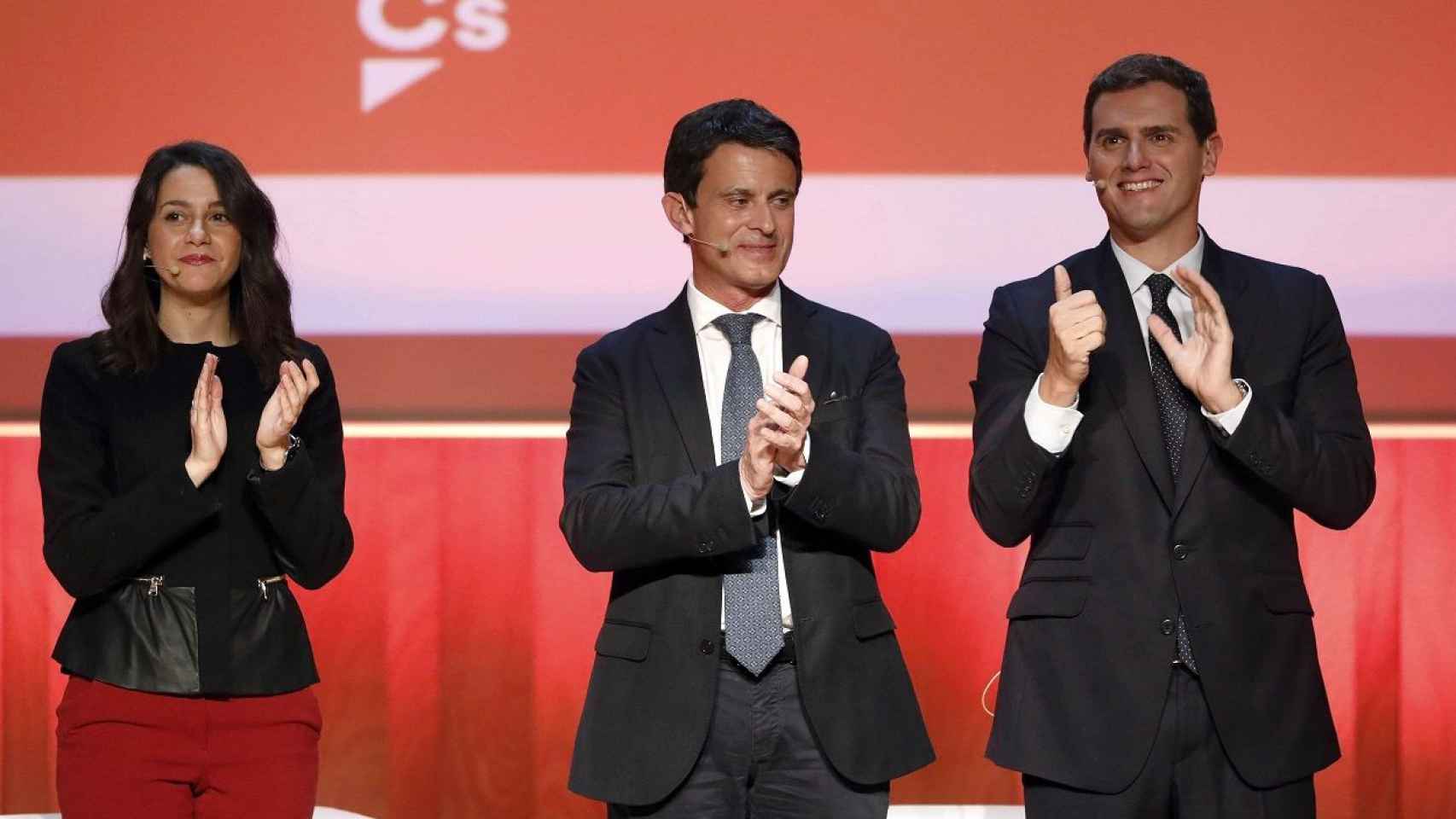 Valls coincidió con Arrimadas y Rivera en un acto constitucionalista / EFE