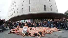 Los animalistas se desnudan contra la industria peletera / EUROPA PRESS