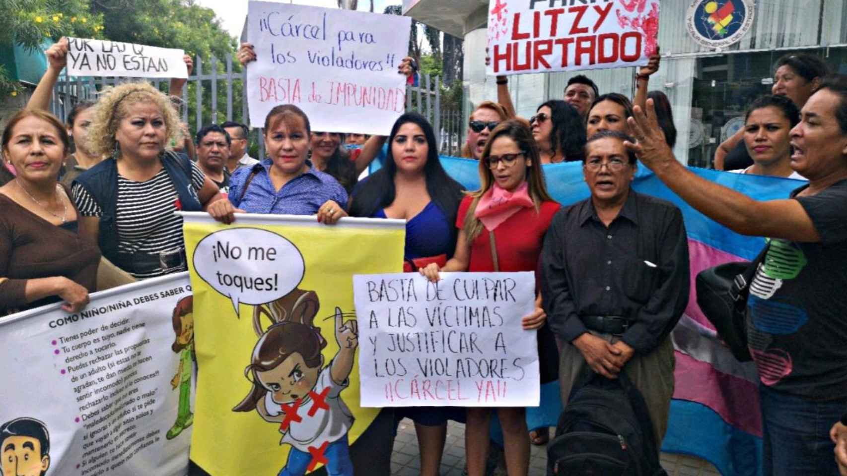 Concentración en Santa Cruz tras la violación de la joven por 'La Manada' boliviana
