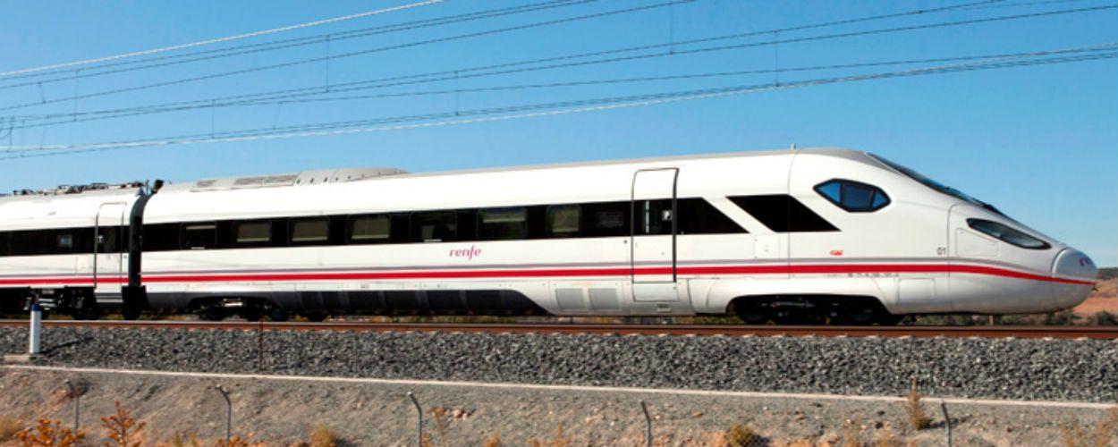 Imagen de archivo de un tren español de alta velocidad / ARCHIVO