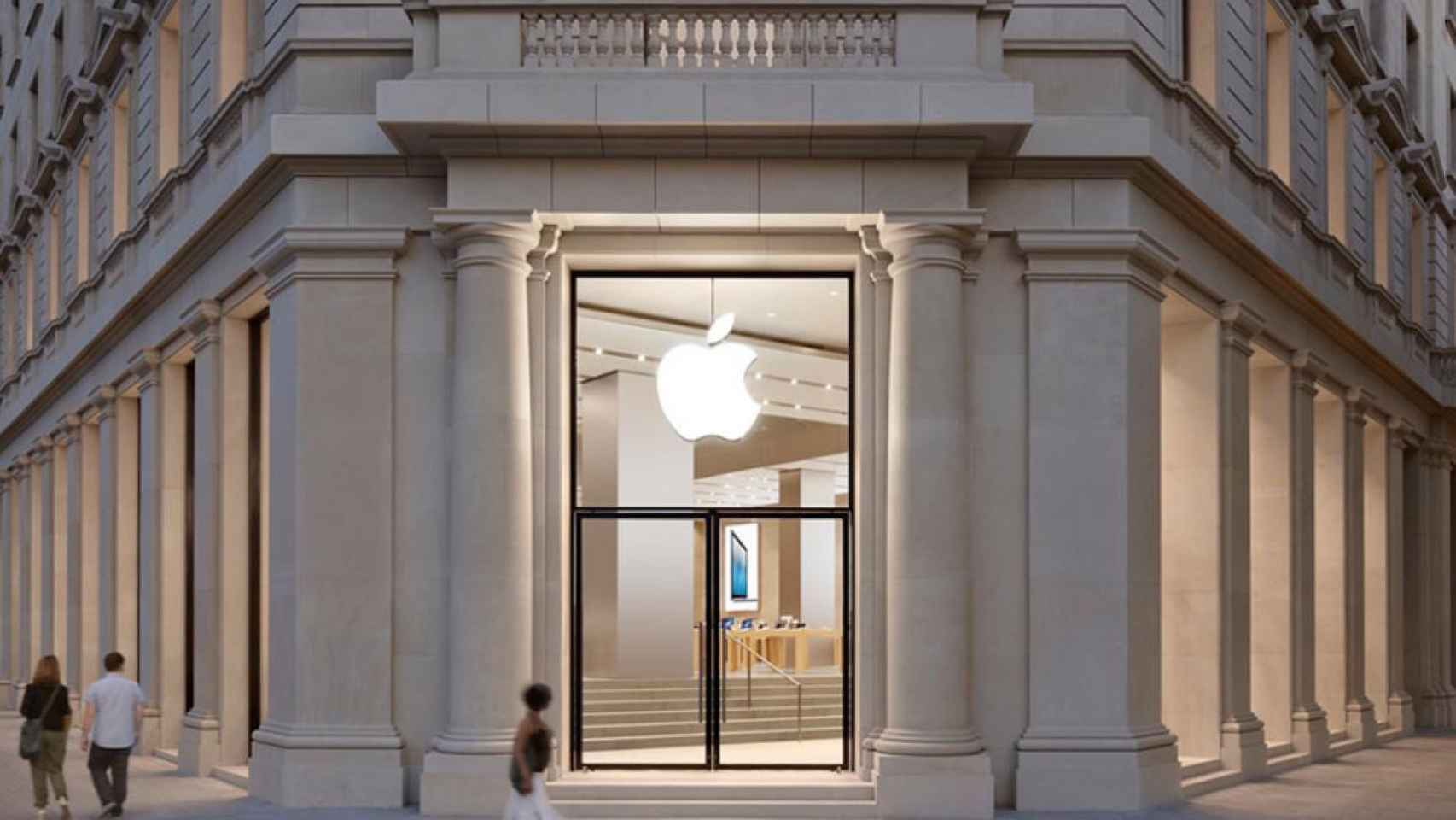 Entrada de la tienda de Apple en la plaza Catalunya de Barcelona