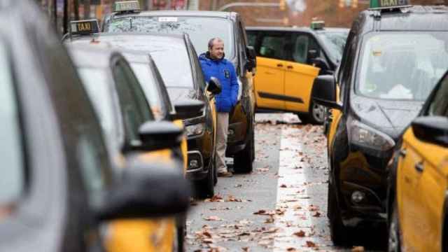 taxis ocupan gran via_570x340