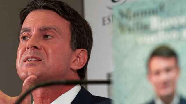 Valls (en la imagen durante la presentación de su libro) denuncia a la Generalitat por difundir sus datos personales / EFE