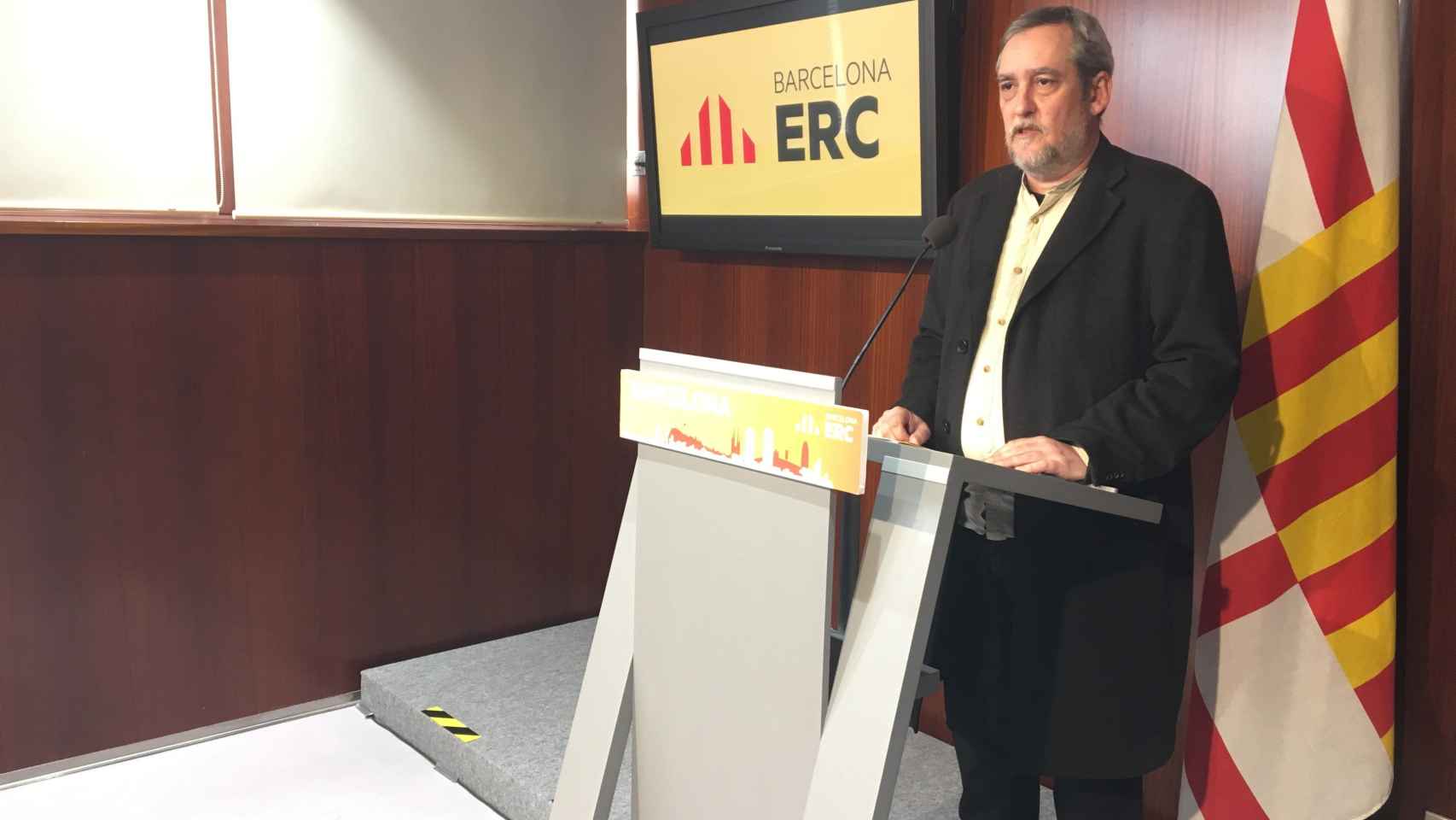 Jordi Coronas, regidor de ERC, ha explicado la posición de su partido sobre el tranvía en rueda de prensa / DGM