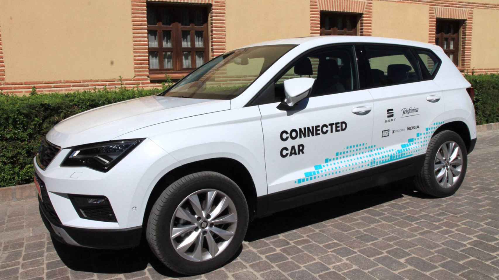 Seat y Telefónica lideran un proyecto para impulsar el coche conectado