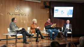 Lluis Bassets, Monica Terribas,  Antonio Franco y Pedro Vega han participado en un debate sobre los periodistas en la Transición / HUGO FERNÁNDEZ