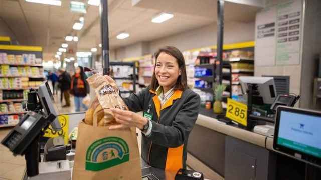 Mercadona retirará todas las bolsas de plástico de sus establecimientos / EUROPA PRESS