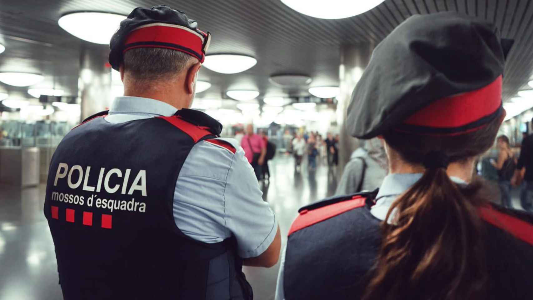 Los Mossos reforzarán la vigilancia por Semana Santa en los lugares donde se concentre mucha gente / @mossos