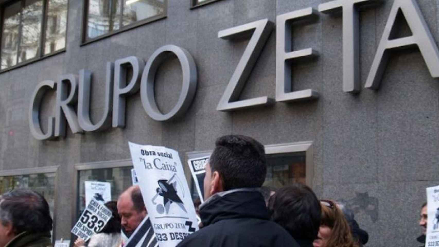 Trabajadores de El Periódico se manifiestan contra los recortes del Grupo Zeta