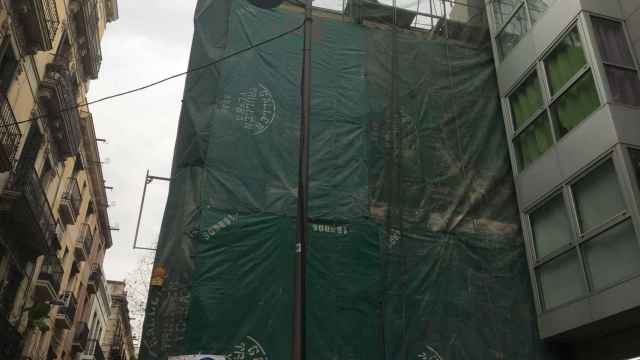 Estado actual del edificio de Ca la Trava en Gràcia / P. B.