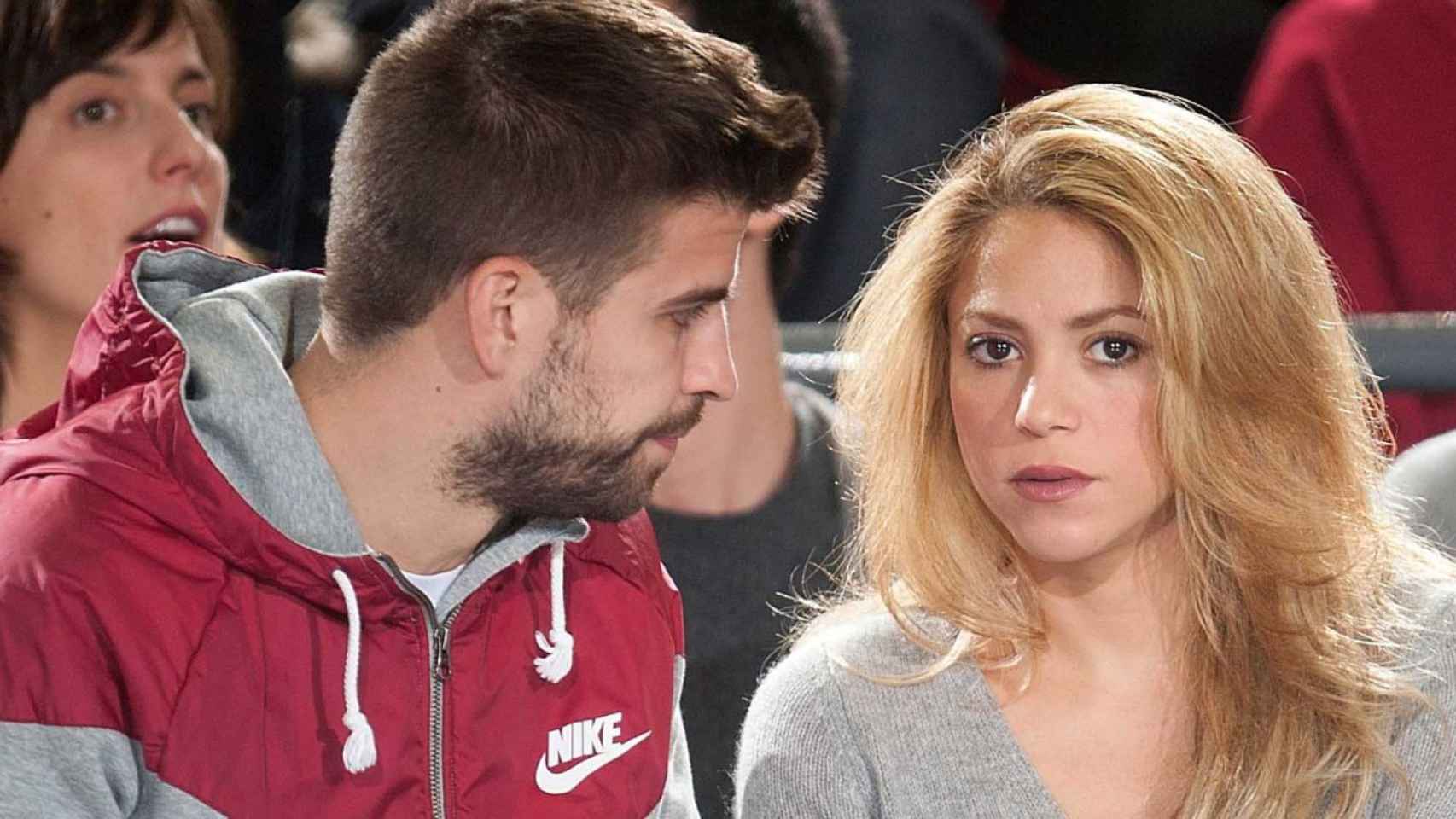 Gerard Piqué y Shakira discutiendo