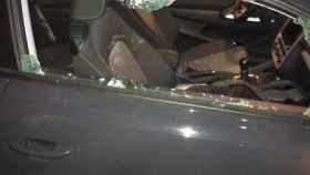 Uno de los coches afectados por la acción de los ladrones / @barcelona_GUB