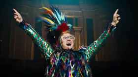 Taron Egerton interpretando a Elton John / ROCKETMAN